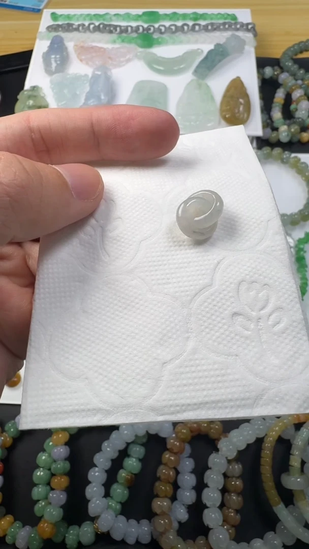 颈饰未镶嵌翡翠【闪购商品】 天然翡翠