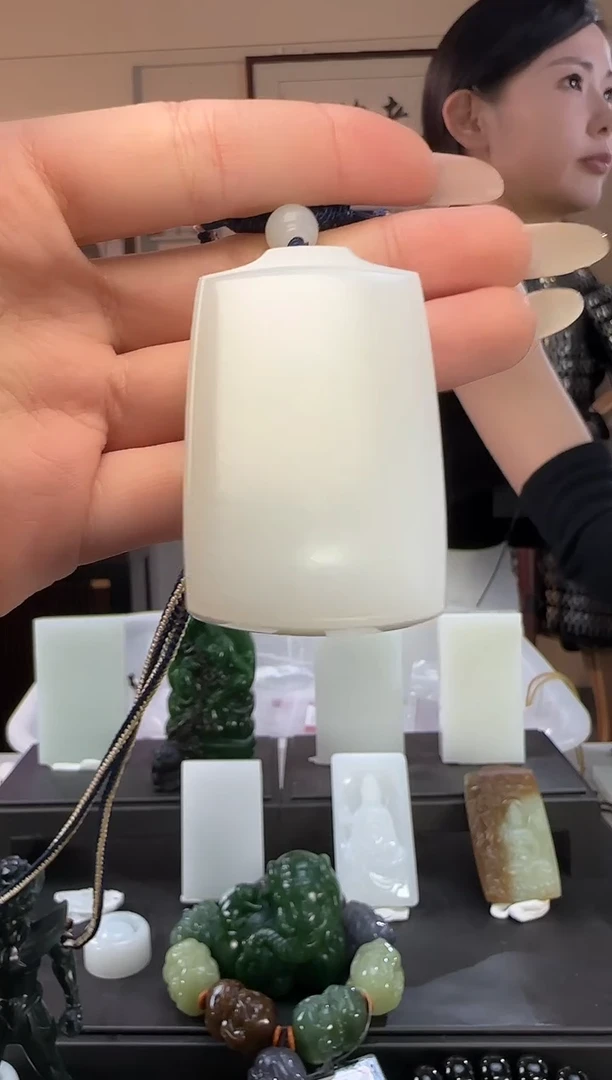 颈饰未镶嵌和田玉白玉无事牌