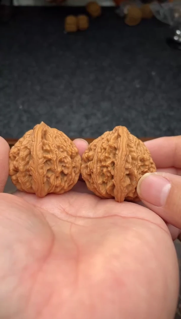 把件文玩核桃B162号43尺狮虎兽