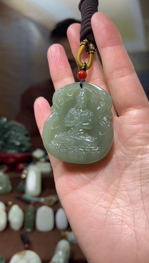 颈饰未镶嵌和田玉·