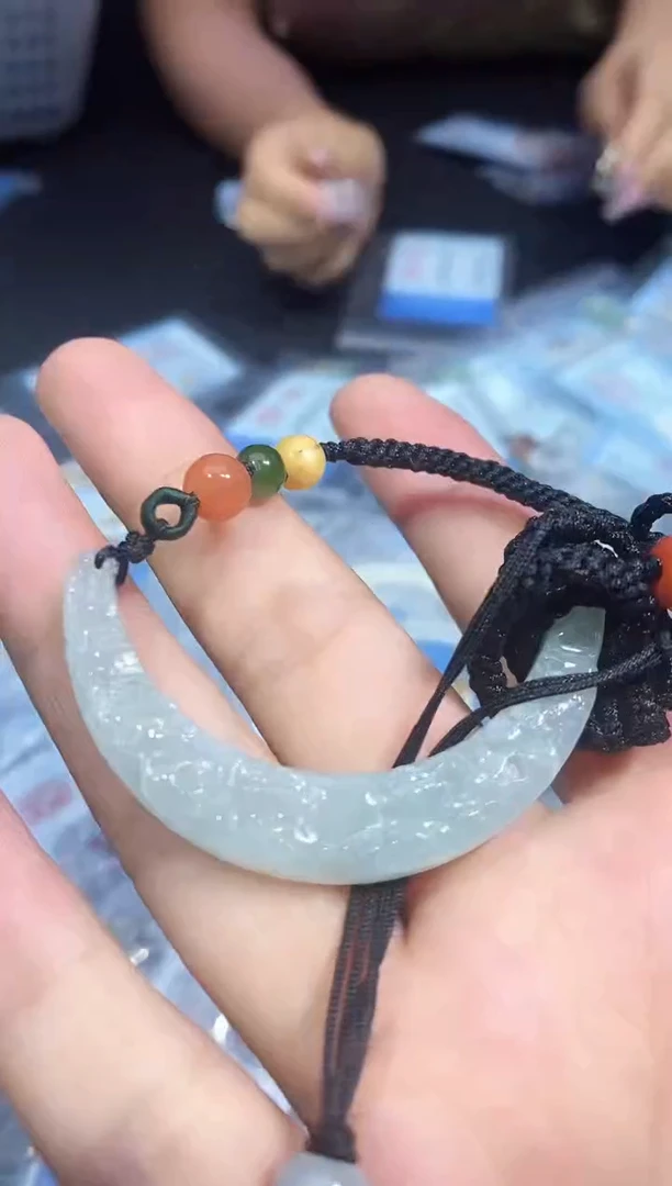 翡翠未镶嵌颈饰250527188