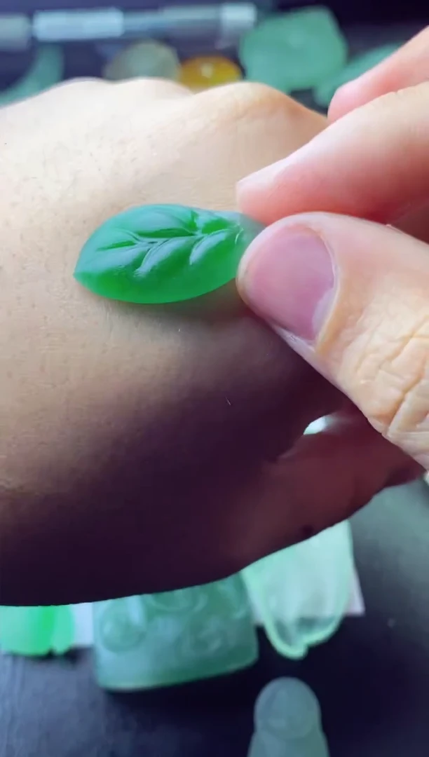 未镶嵌定制翡翠娴*娴姐