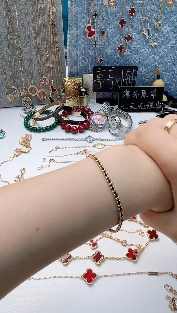 瓷片福䘵甄选阁小丹店