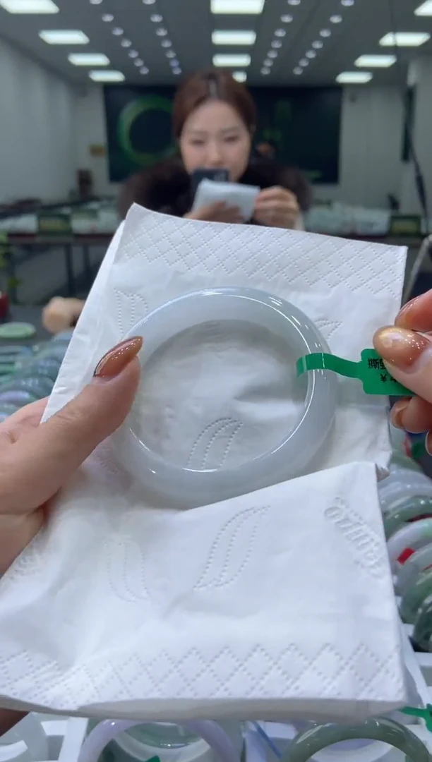 未镶嵌手镯翡翠0043641