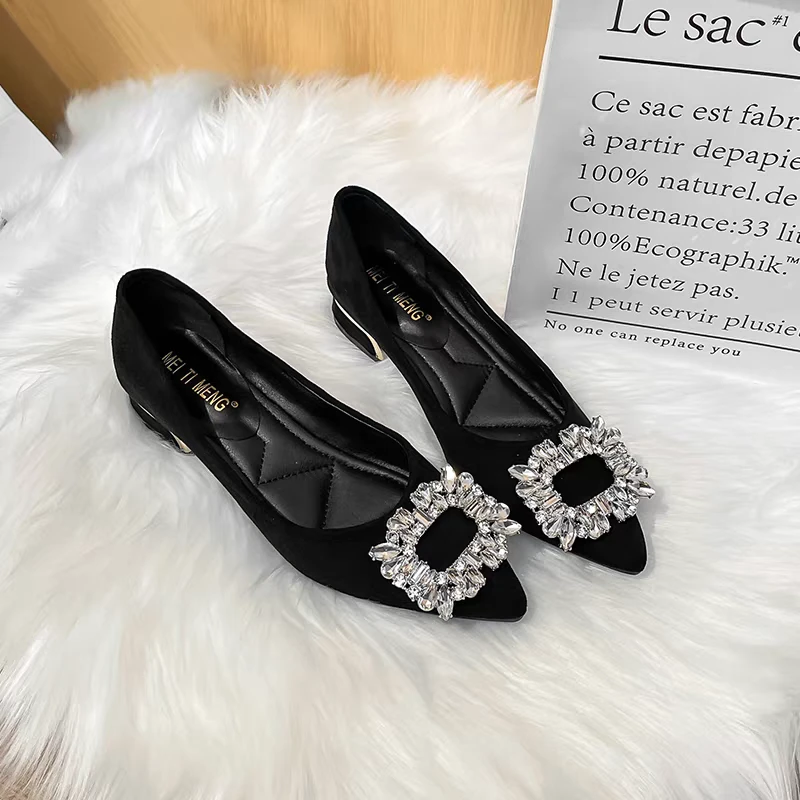 2025气质软底浅口工作单鞋时尚水钻尖头女鞋职业单鞋休闲舒适百搭