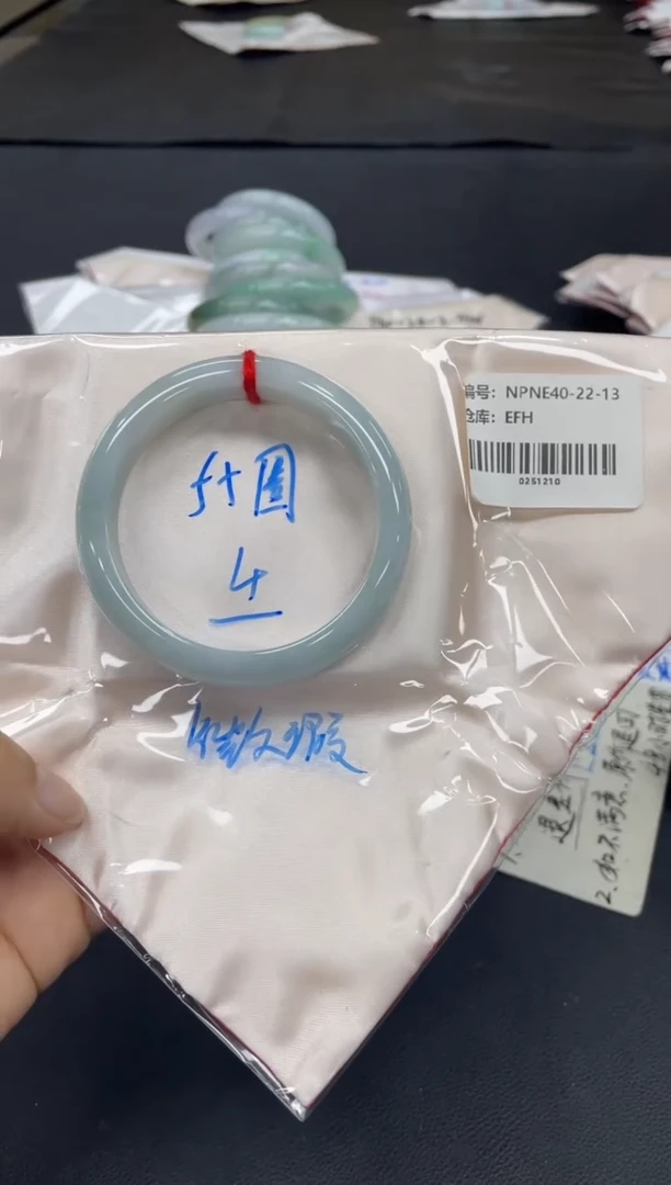 未镶嵌手镯翡翠翡翠手镯