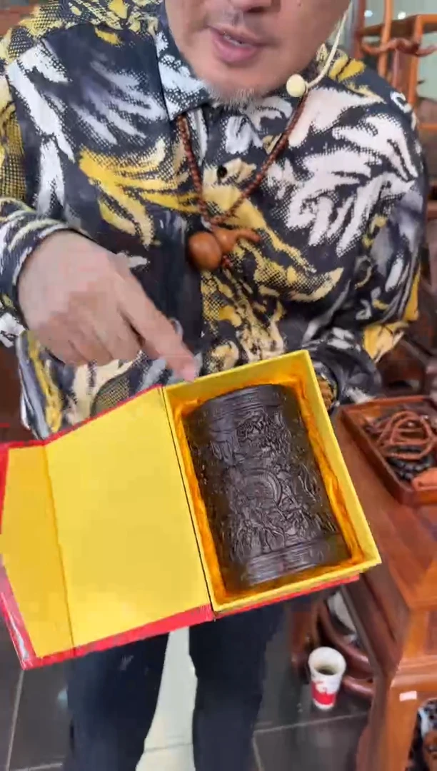 【闪购商品】黑檀笔筒笔插一个