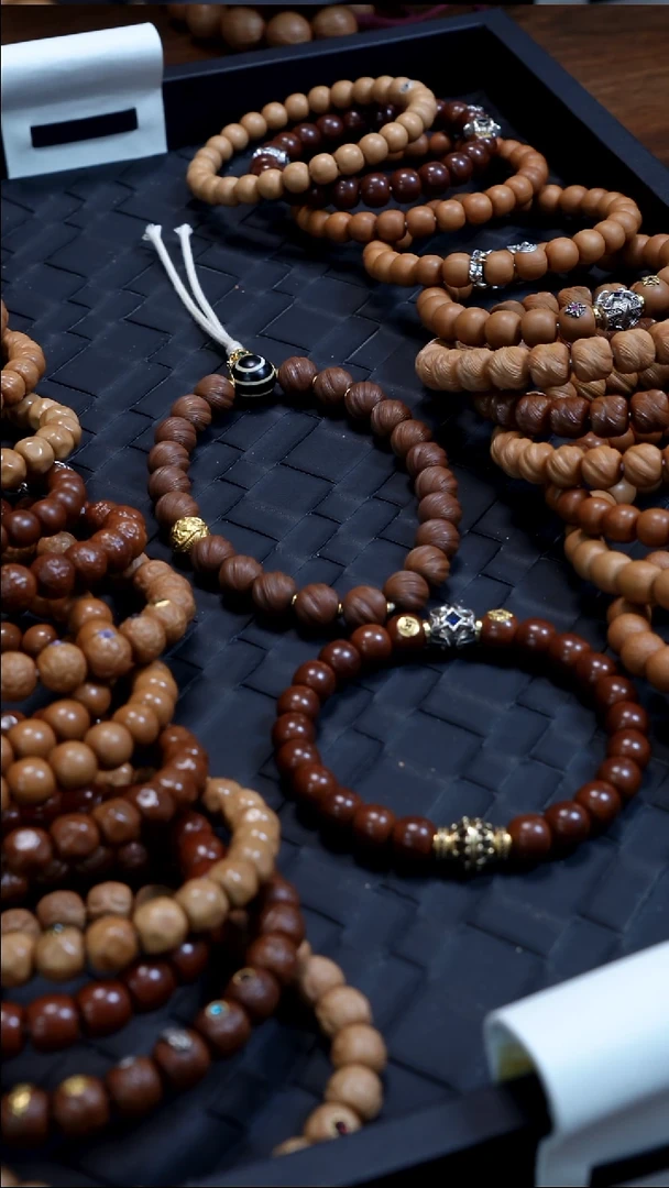 吊坠猴头核桃A****g8+毕业级 限定金银蛇标