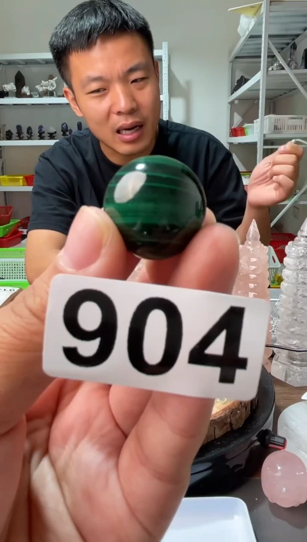 未镶嵌大型摆件（非配饰）水晶孔雀石球904