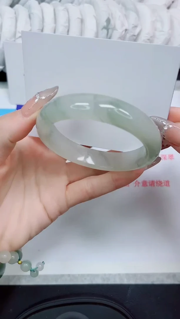 石英质玉手镯未镶嵌138