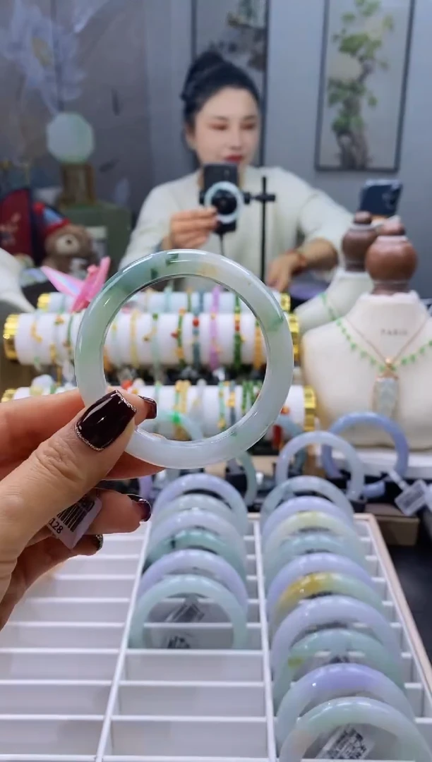 未镶嵌手镯翡翠106号53.5/12.1*8.1