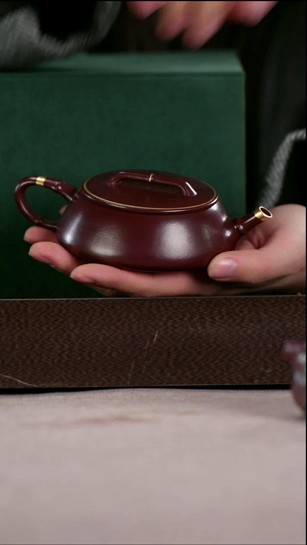 茶壶紫砂四号井茄皮紫泥描金竹节石瓢150cc