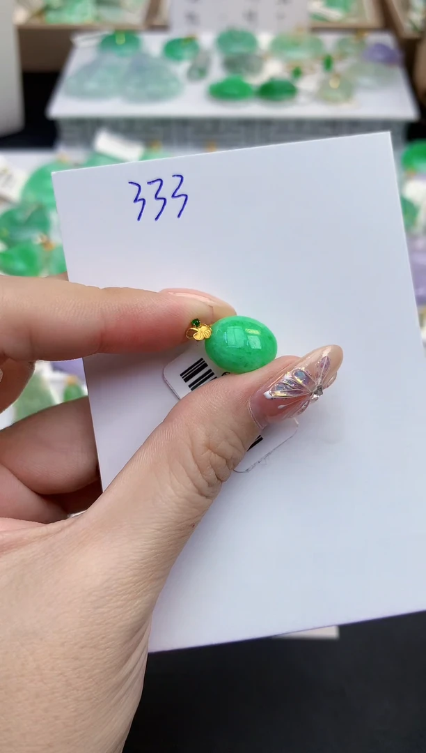 颈饰18K金镶嵌翡翠天然缅甸A货翡翠