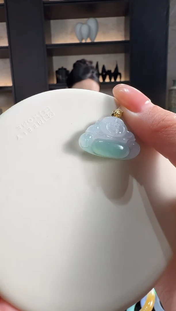 颈饰18K金镶嵌翡翠92