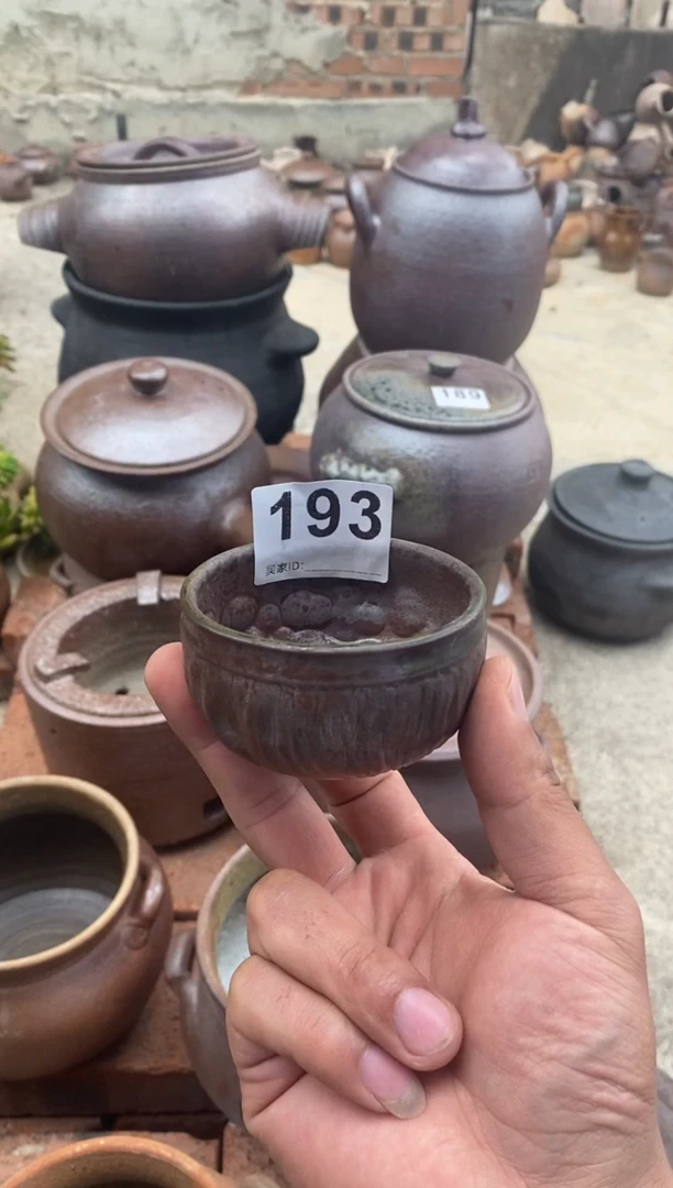 陶手捏杯 193
