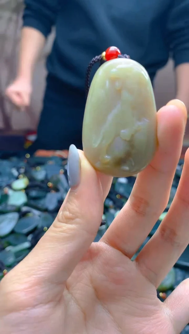 未镶嵌和田玉珠宝半成品1