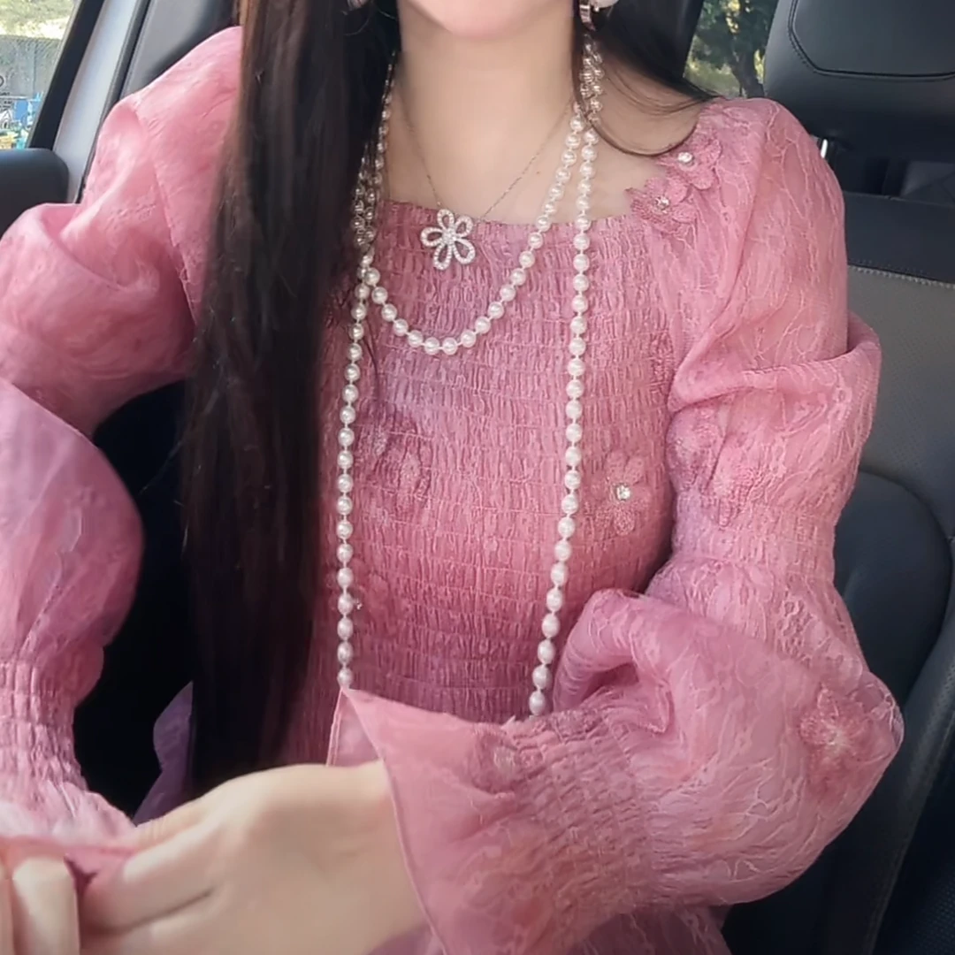 温柔气质打缆荷叶边花朵上衣2025新款春季法式泡泡袖减龄