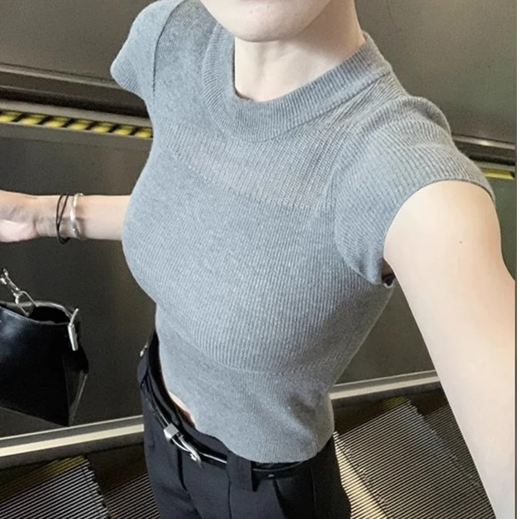 灰色镂空正肩针织短袖t恤女夏季2025新款设计感小众紧身短款上衣