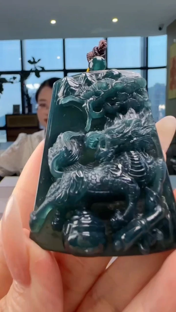 翡翠未镶嵌颈饰YJ@@WS50513013
