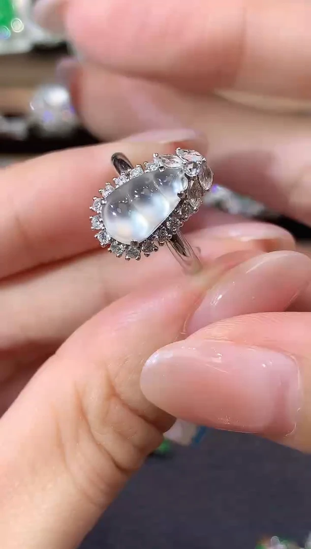 18K金镶嵌戒指翡翠A66