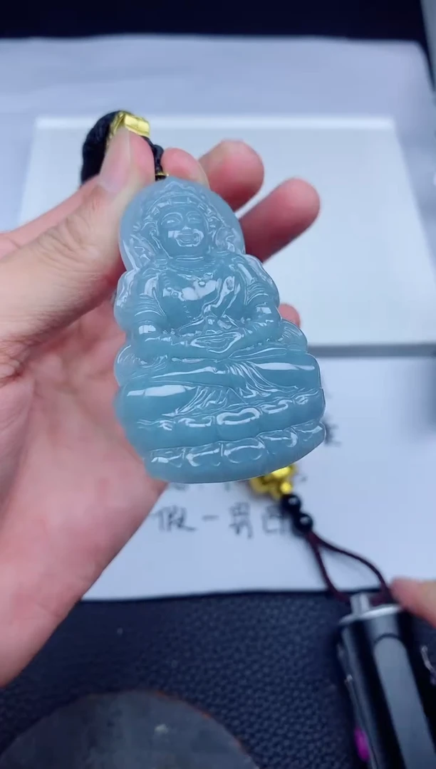 翡翠未镶嵌颈饰