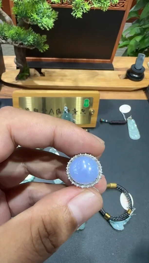 18K金镶嵌挂件翡翠卿****姐A货翡翠多样性孤品
