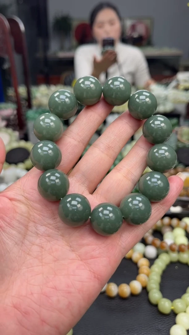 【闪购商品】和田玉手串未镶嵌新疆且末瓷蓝卡18