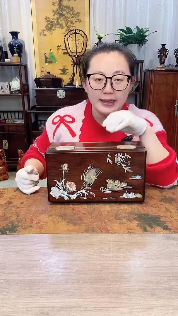 【闪购商品】红酸枝木类成套家具大红酸枝 嵌螺钿百年好合31*18*11