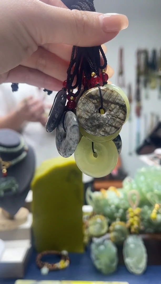 未镶嵌岫玉颈饰多样性发货拍一发一