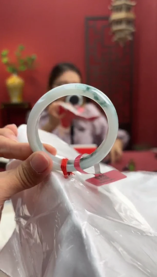 未镶嵌手镯（贵妃镯）翡翠翡翠手镯