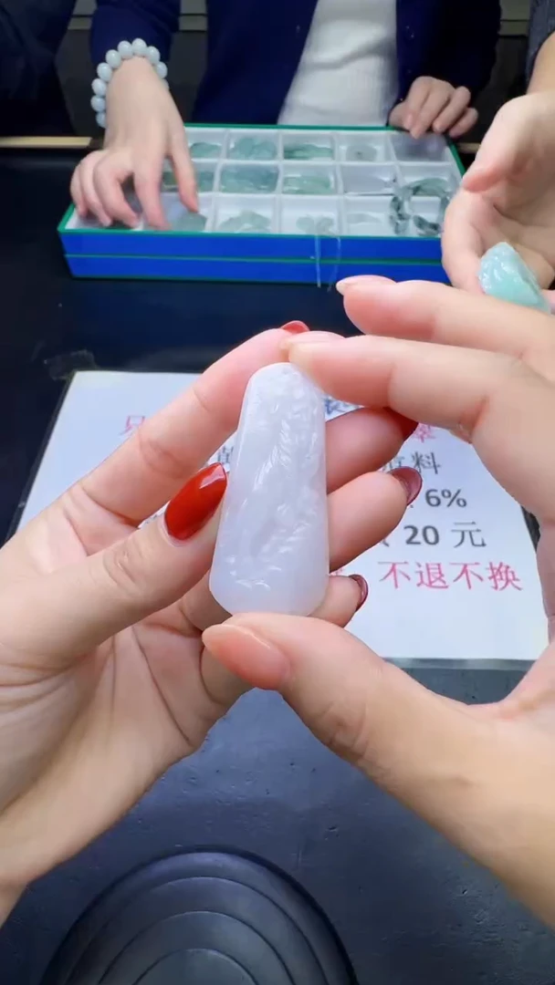 未镶嵌定制翡翠天然翡翠A货