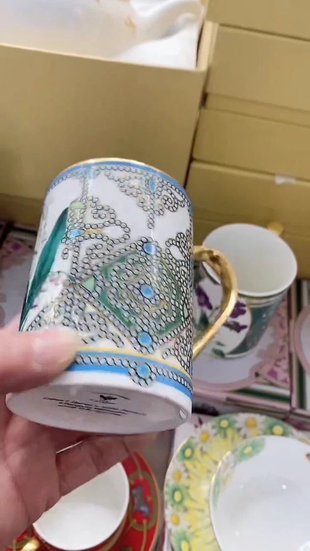 瓷片锅碗瓢盆一件不留@@1