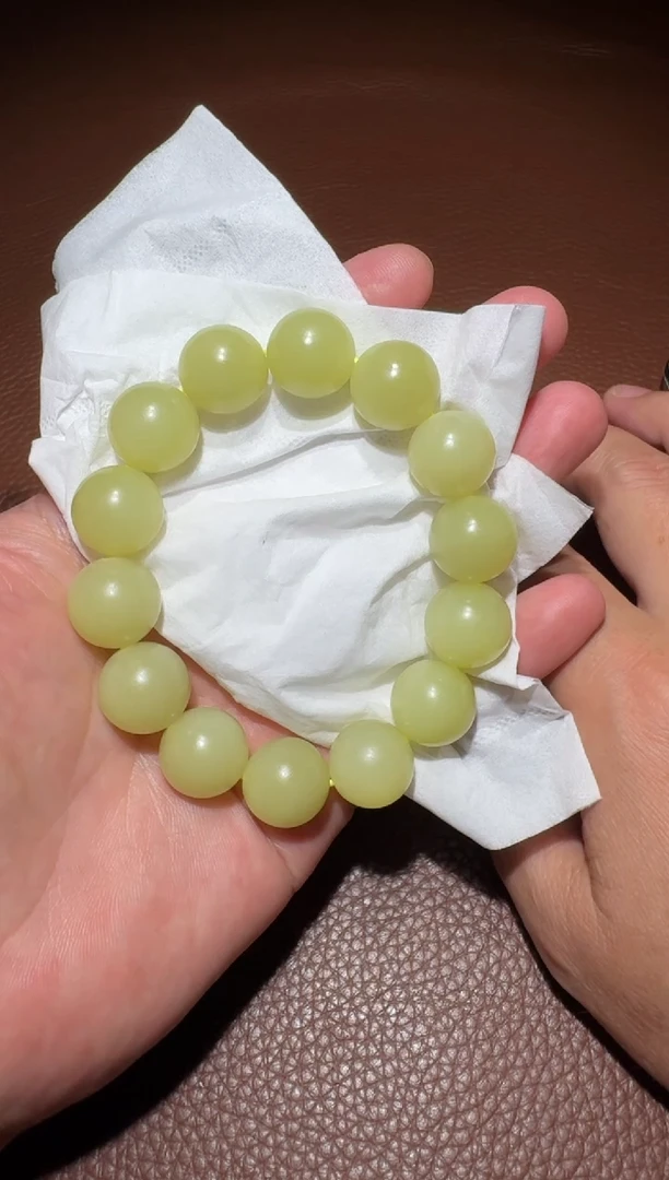 未镶嵌和田玉挂件A***总和田玉