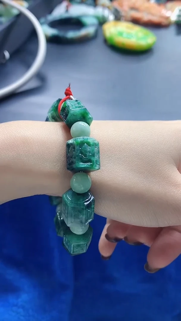 颈饰未镶嵌翡翠天然缅甸a货翡翠