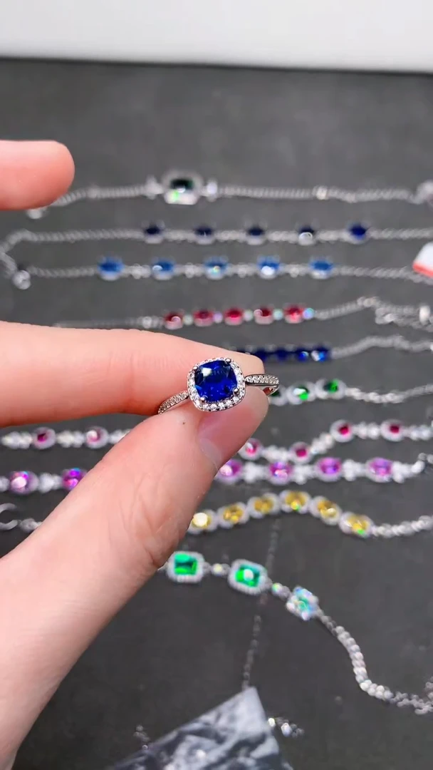 【闪购商品】蓝宝石戒指银S925镶嵌.......