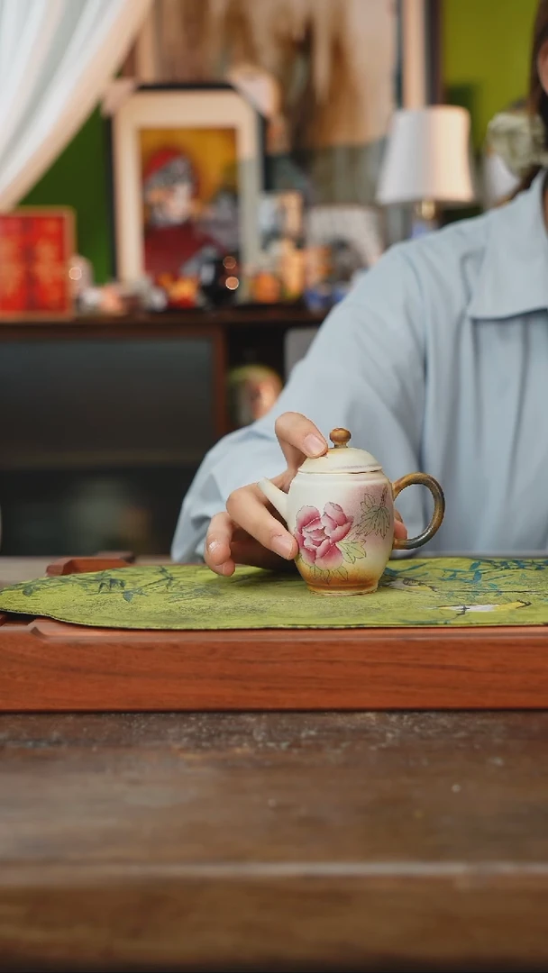 摆件景德镇釉下手绘陶瓷茶具，茶叶罐，咖啡杯
