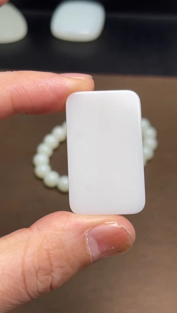 颈饰未镶嵌和田玉14 通