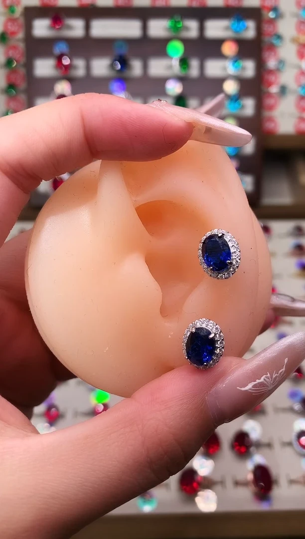 耳饰蓝宝石银S925镶嵌6*8 银托