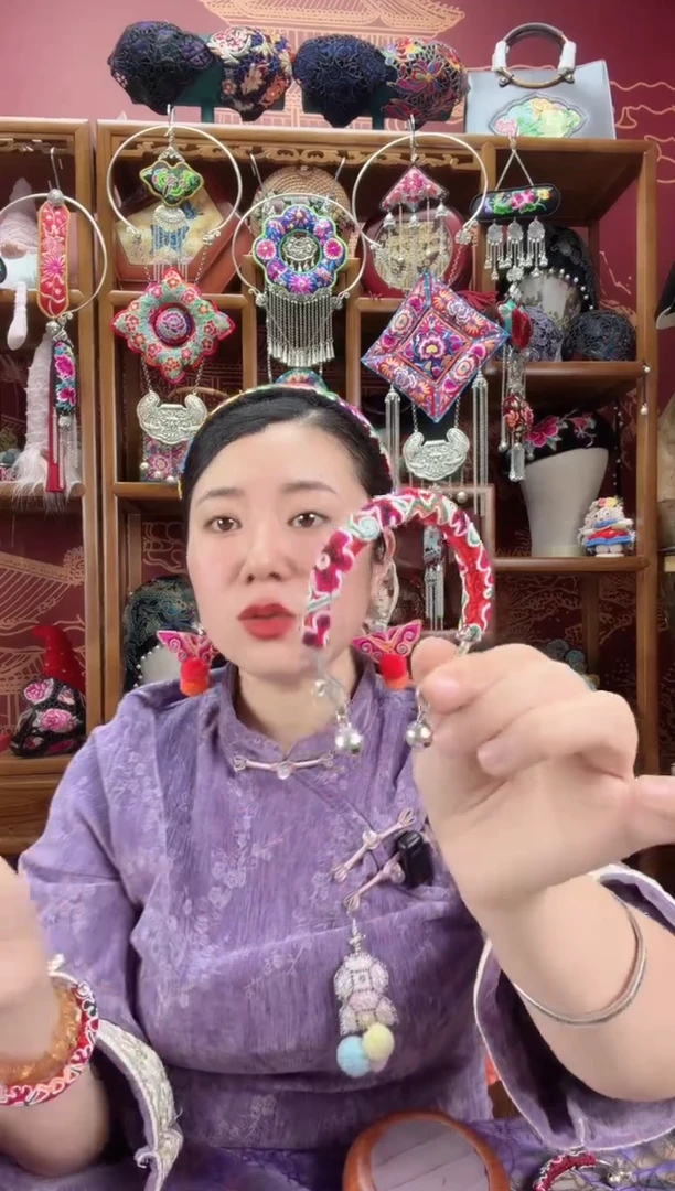 刺绣手镯109甜甜家