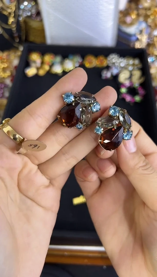 合金无铜合金中古首饰都有瑕疵请确认好成色尺寸后在拍！