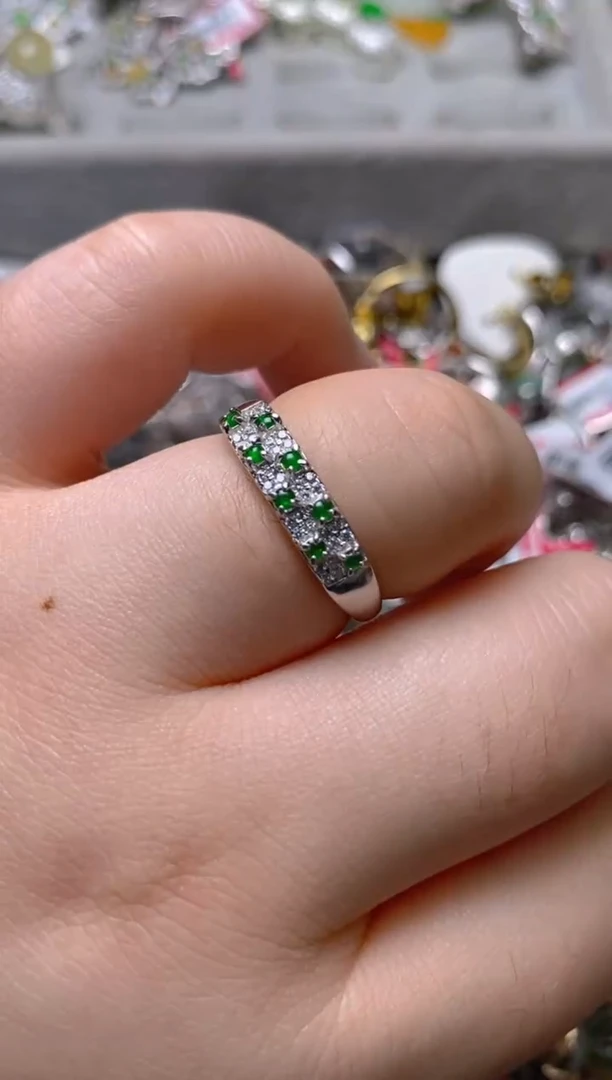 银S925镶嵌戒指翡翠百内无证书