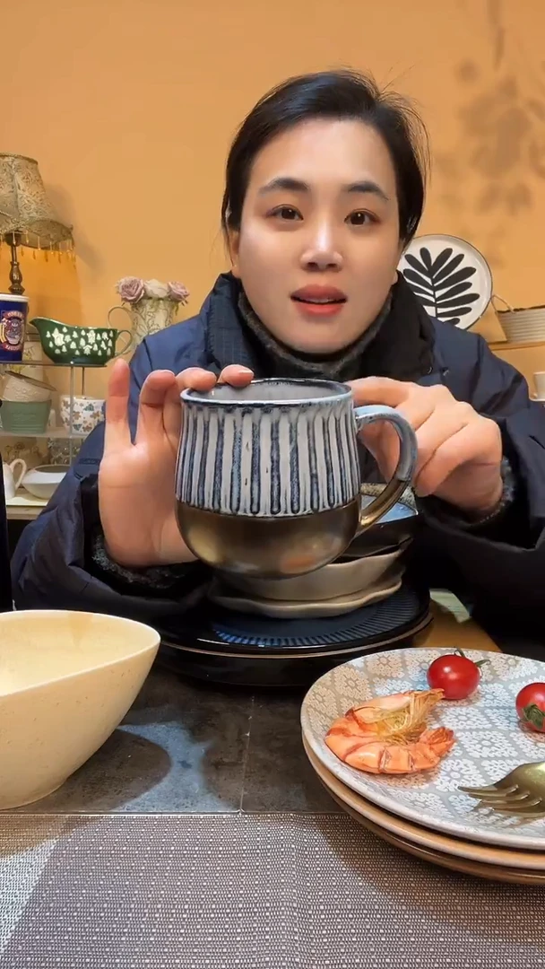 盘瑕疵款 复古条纹杯子  介意勿拍