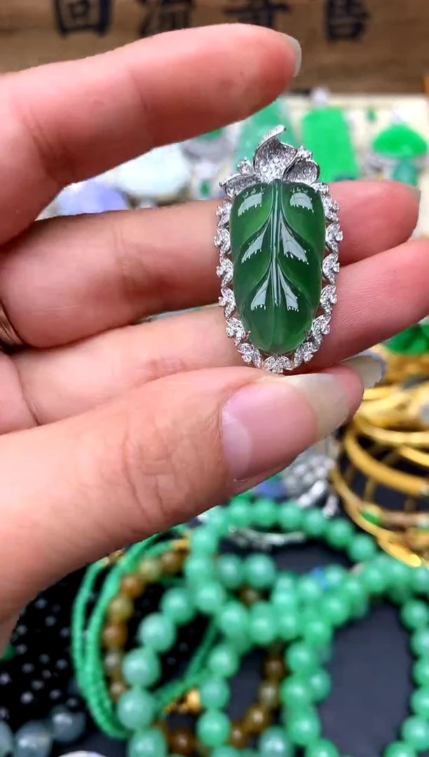 【闪购商品】翡翠颈饰18K金镶嵌496-中国好珍宝