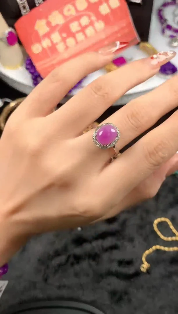 【闪购商品】苏纪石（舒俱来）.18K金镶嵌舒俱来戒指