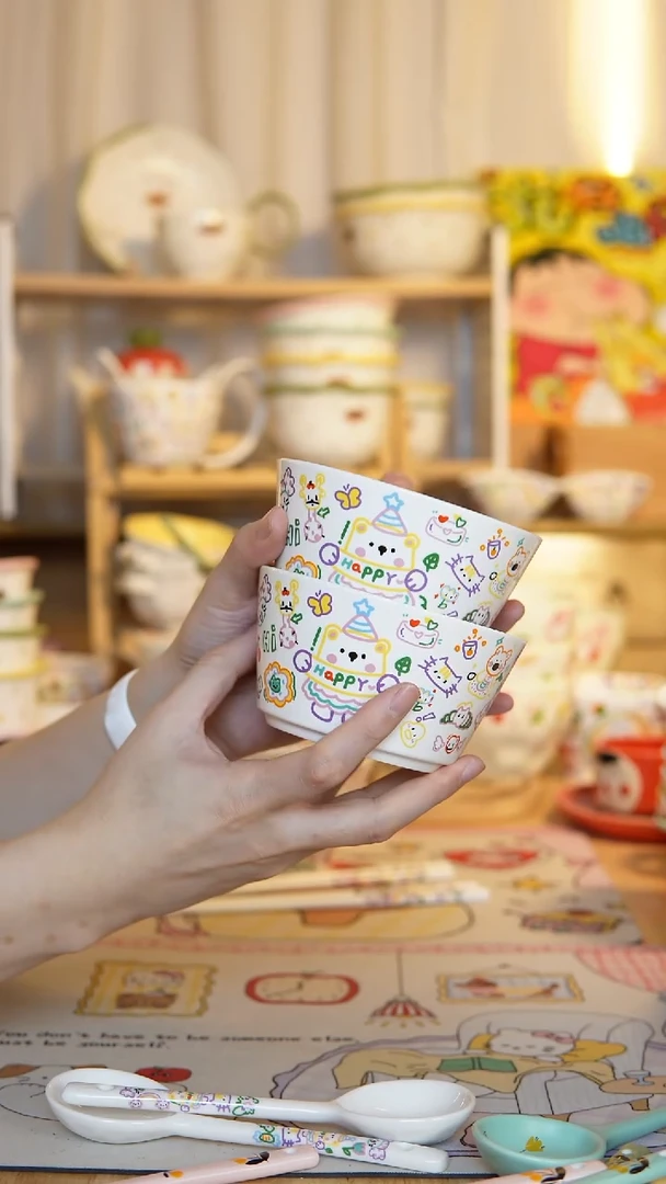 陶瓷2个快乐小熊米饭碗