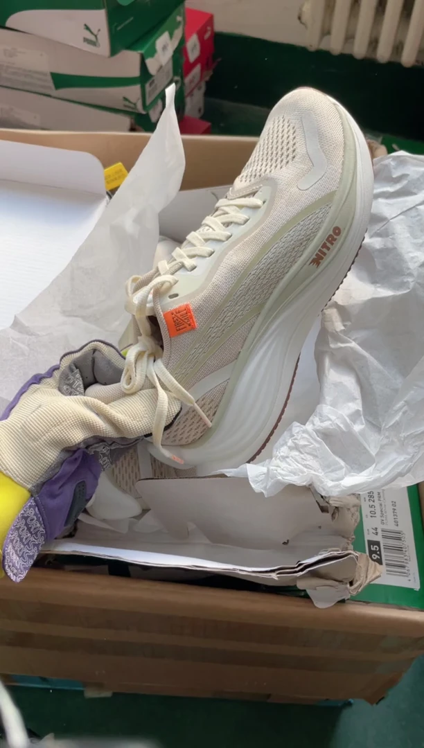 彪马时尚休闲运动鞋37M  QQ52