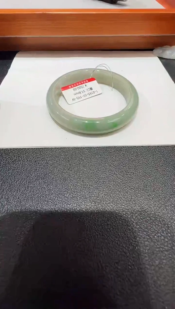 纯天然缅甸A货翡翠手镯51-52mm-195号