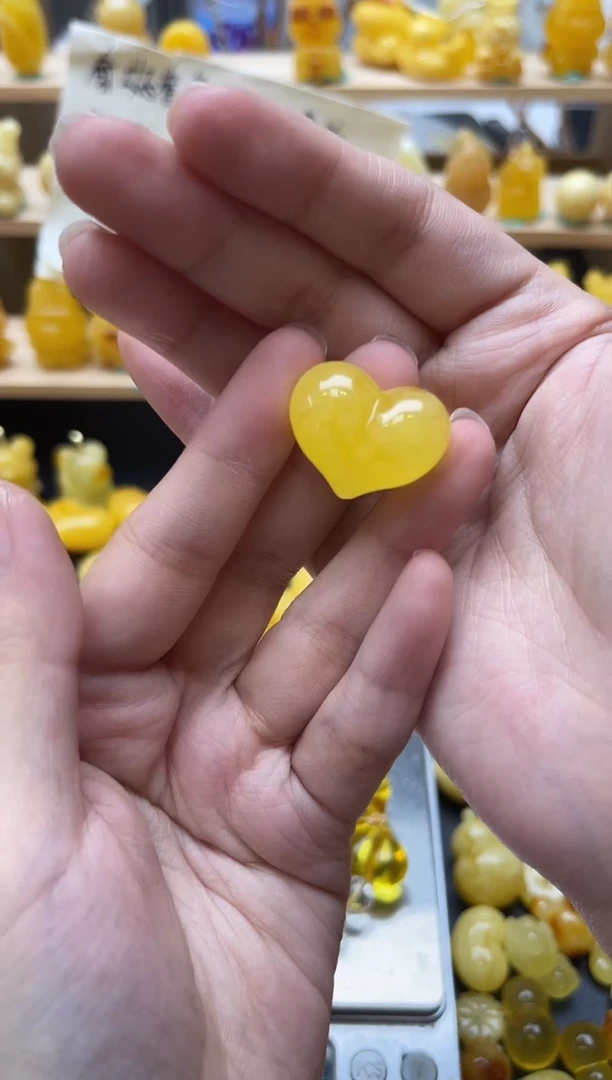 琥珀未镶嵌珠宝奇石070琥珀蜜蜡微瑕