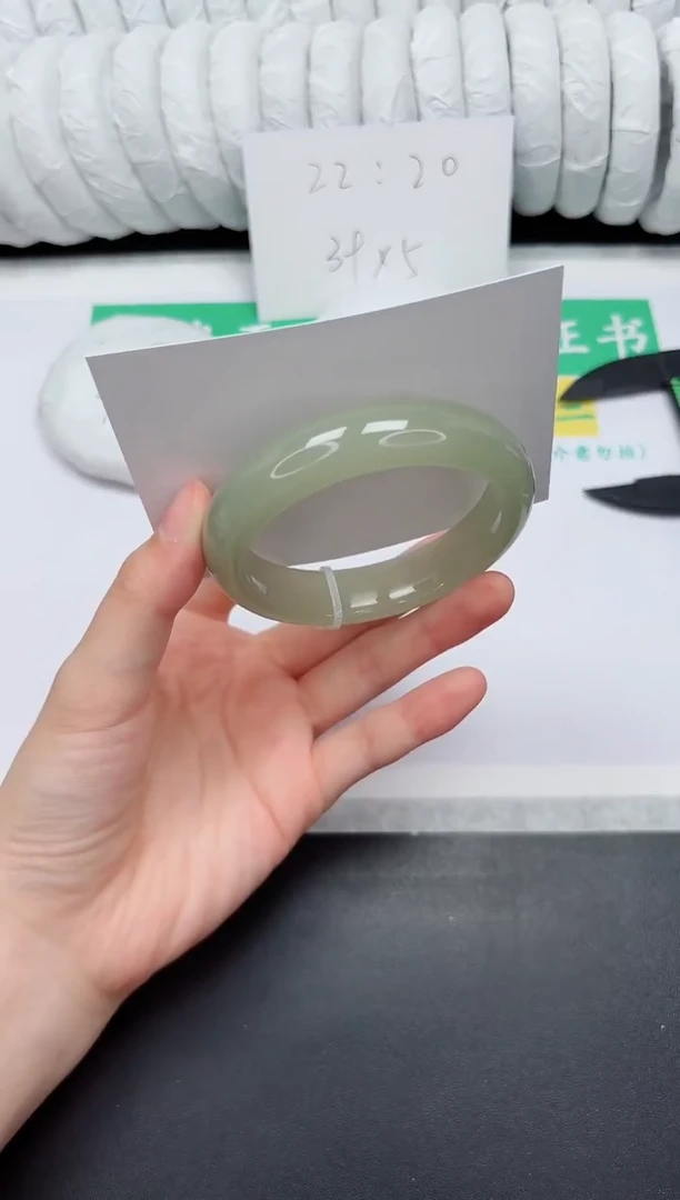 未镶嵌手镯石英质玉23-56.2DK