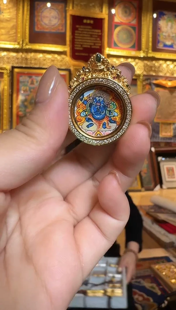 吊坠不老师--热贡纯手绘